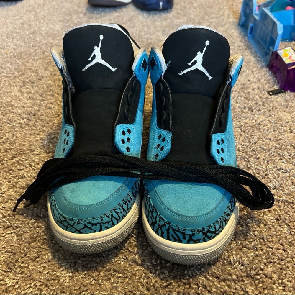 Jordan 3 powder blue